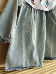 Nakış yakalı kot elbise