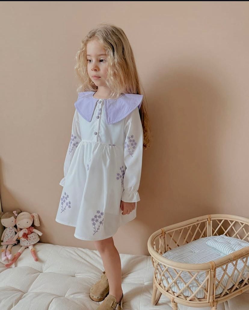 lavanta nakışlı elbise