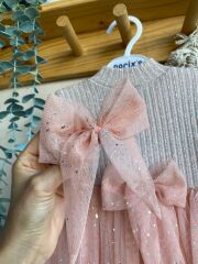 Pembe tütülü elbise