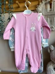 Pembe tavşan ayaklı tulum