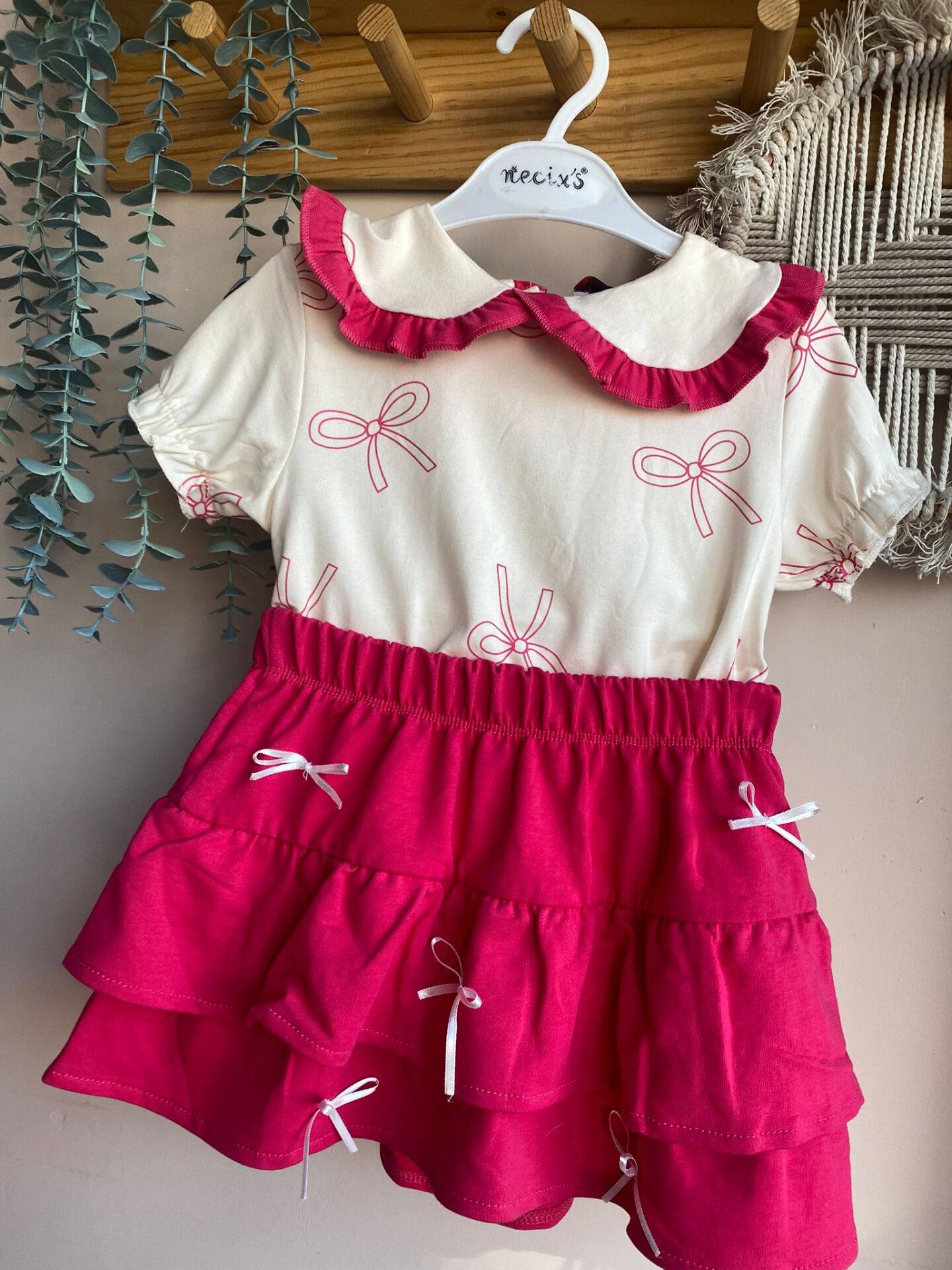 Pembe fiyonk ikili takım